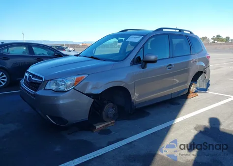 2015 Subaru Forester 2.5I Premium из США, поврежденный, VIN JF2SJADC3FG814418